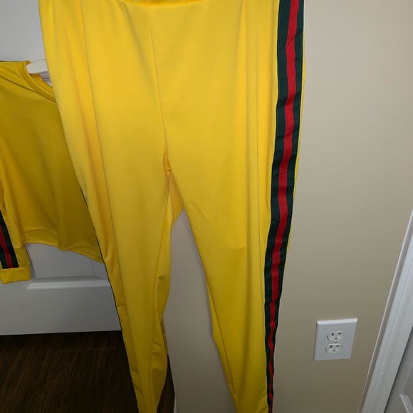 2 piece yellow set. - Picture 2 of 2